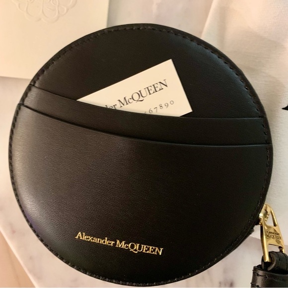 [🌟 PRICE FIRM] Alexander McQueen Leather Logo Round Circle Coin Pouch Wristlet - Picture 3 of 10